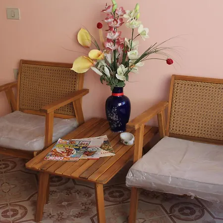 Beni Osmenaj بيت ضيافة فلورا