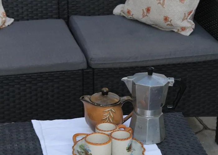 Konukevi Beni Osmenaj Avlonya